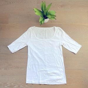 Everlane 3/4 sleeve shirt